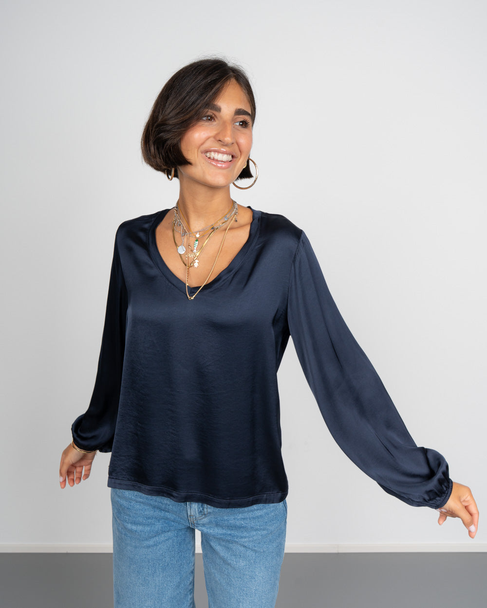 BLUSA BOBBY BLU SCURO