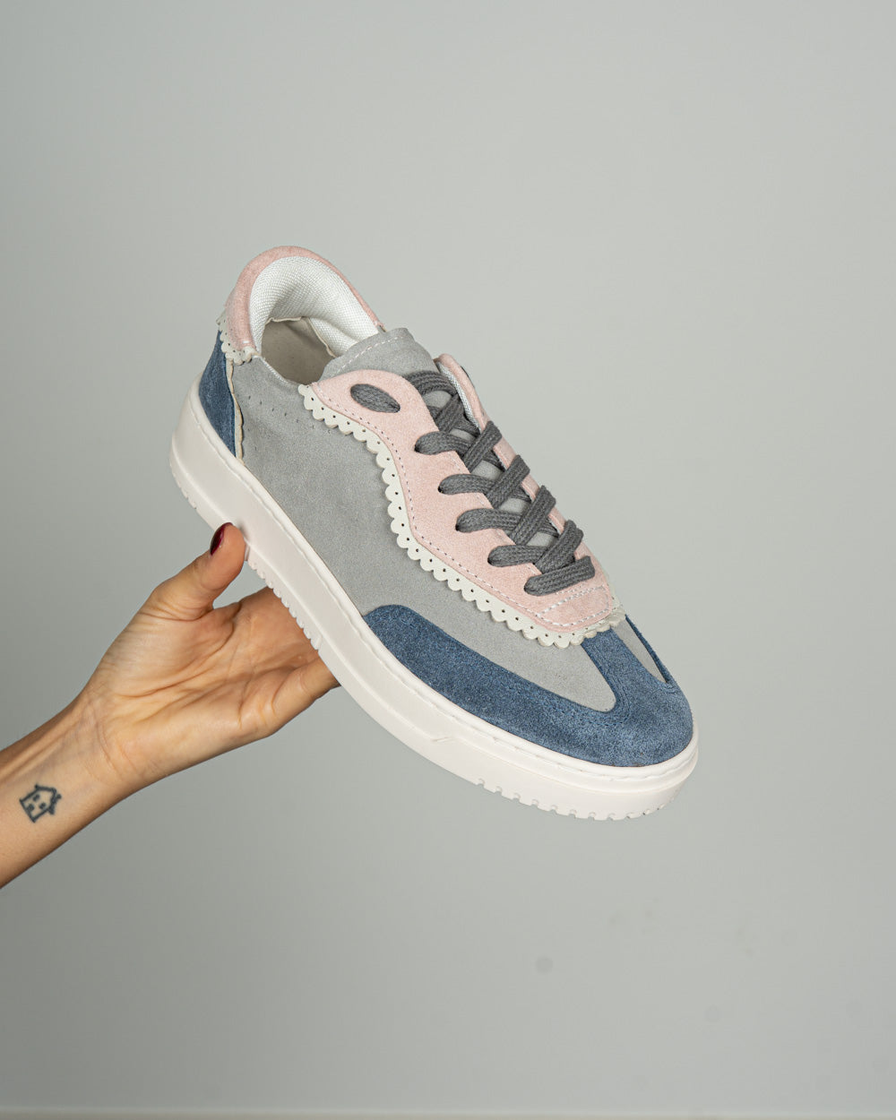 SNEAKER AMIRA GRIGIO