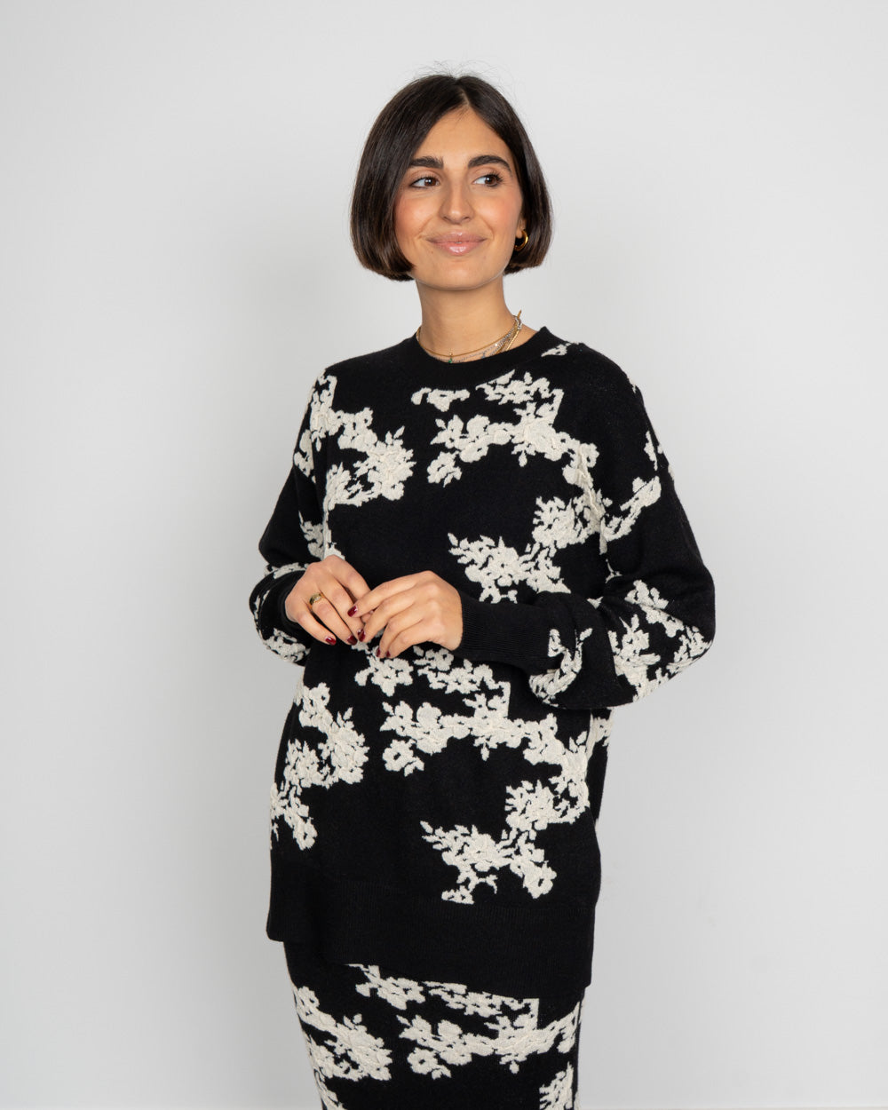 MAGLIONE NANCY NERO FIORATO