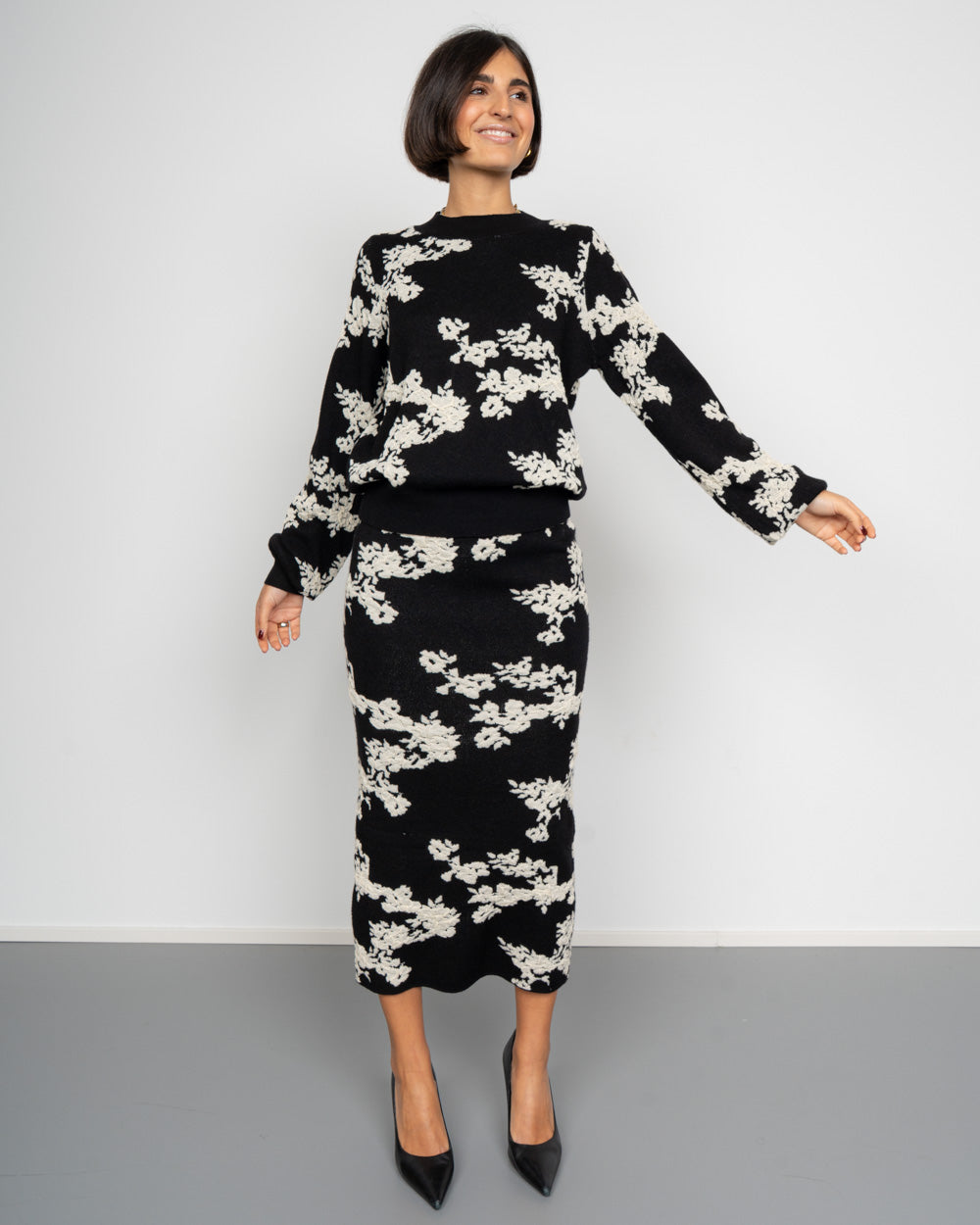 MAGLIONE NANCY NERO/PANNA