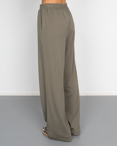 EVA + EVELYN MILITARE