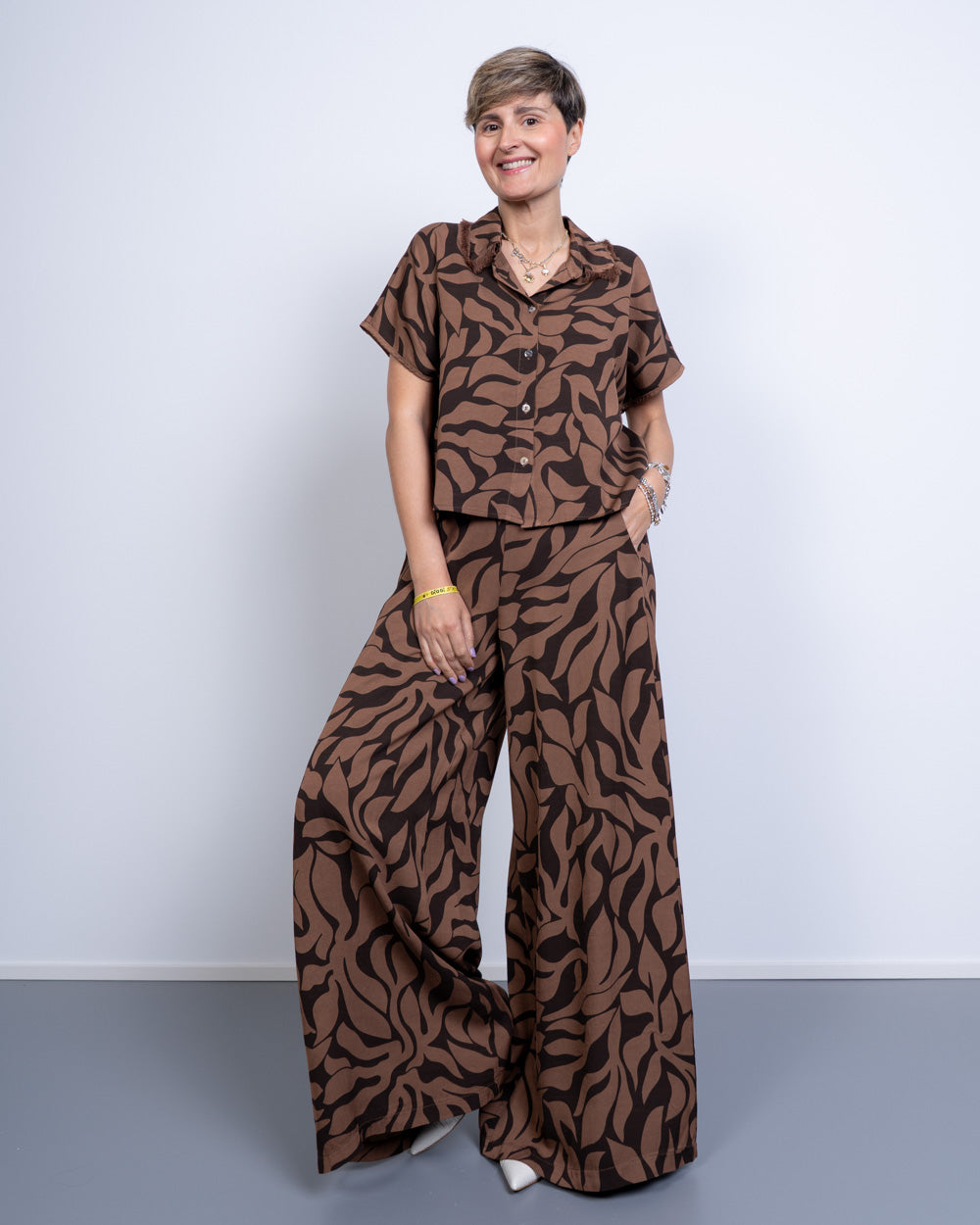 PANTALONE EMMA MANDORLA