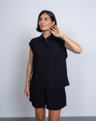 SHORT LINN NERO