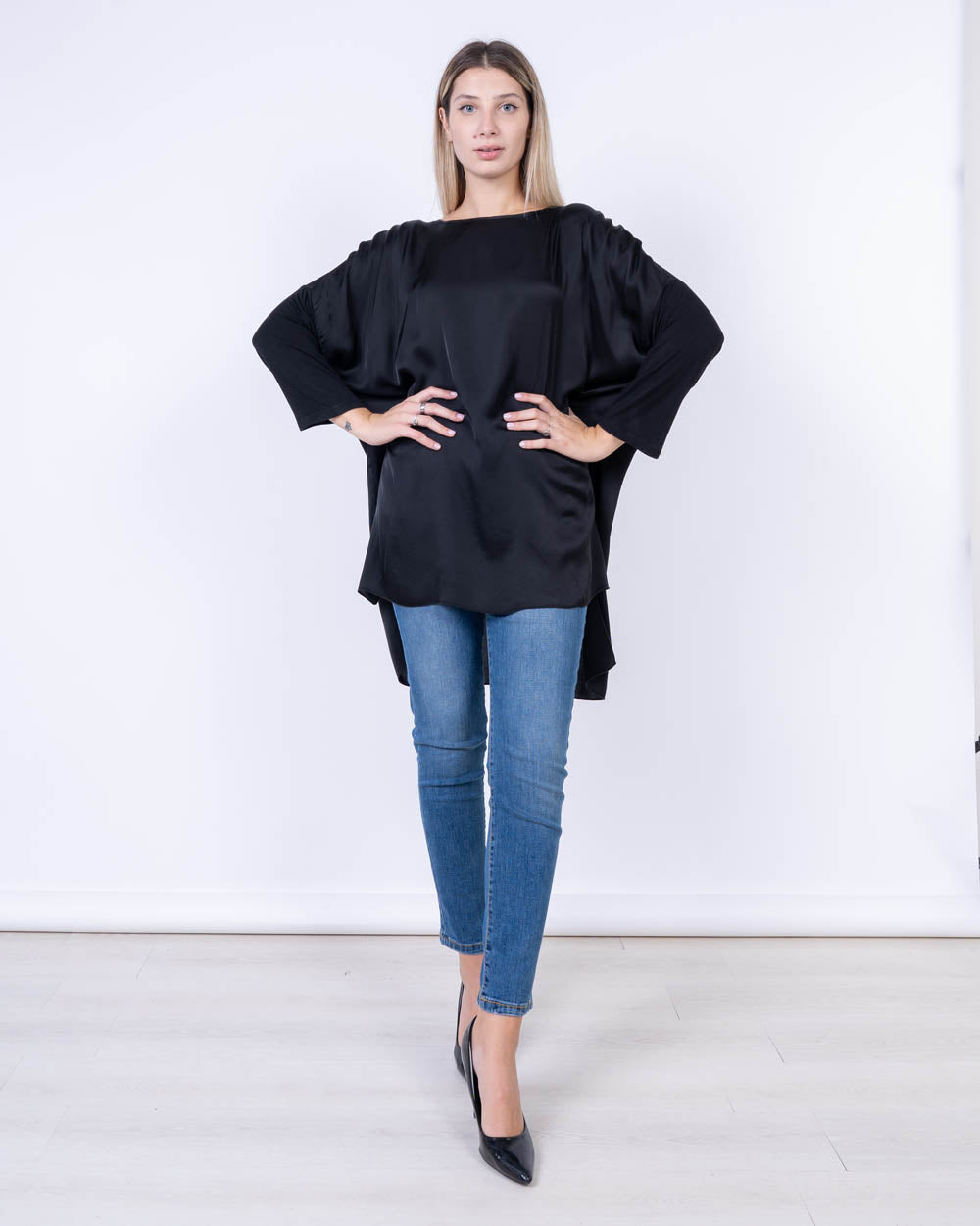 BLUSA MANDORLO NERO