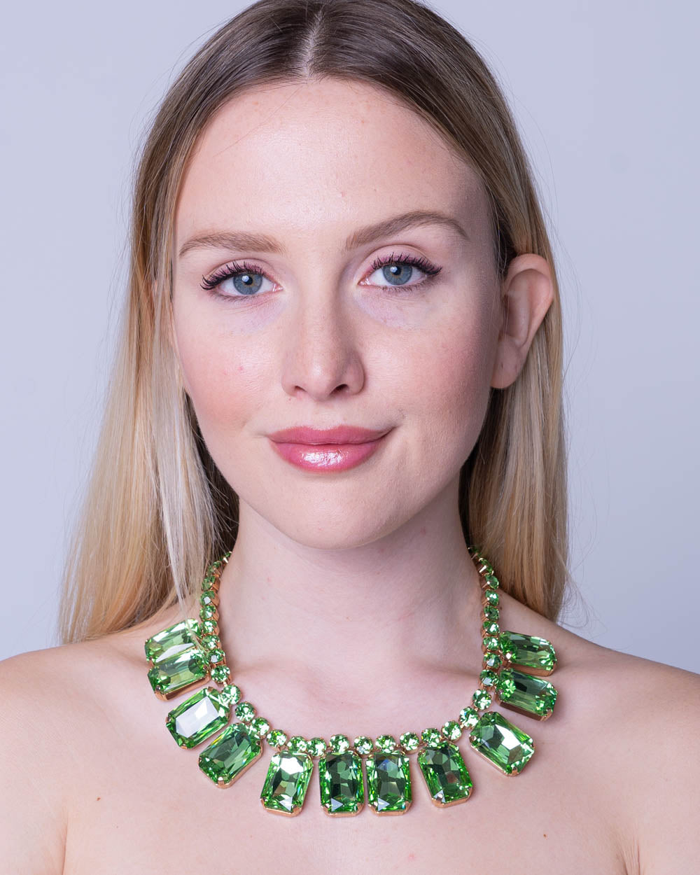 COLLANA CRISTALLI VERDE PRATO